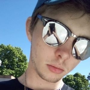 Meet your Posher, Chase